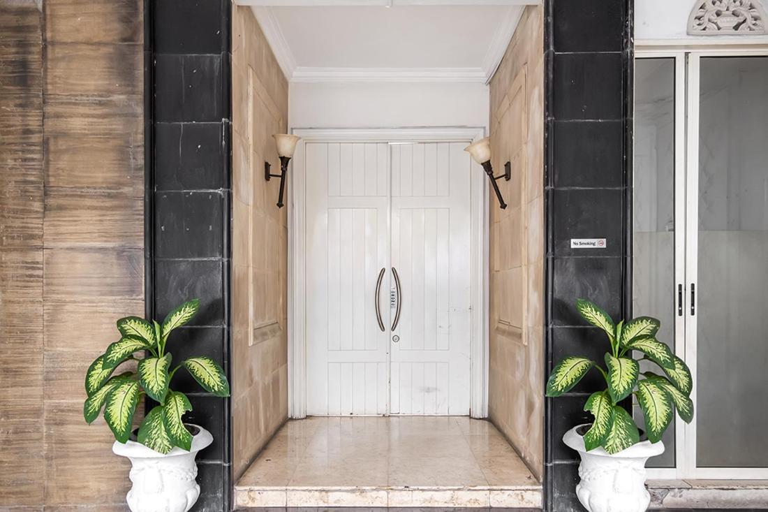 Twospaces Living At The Unit Residence Jakarta Eksteriør billede
